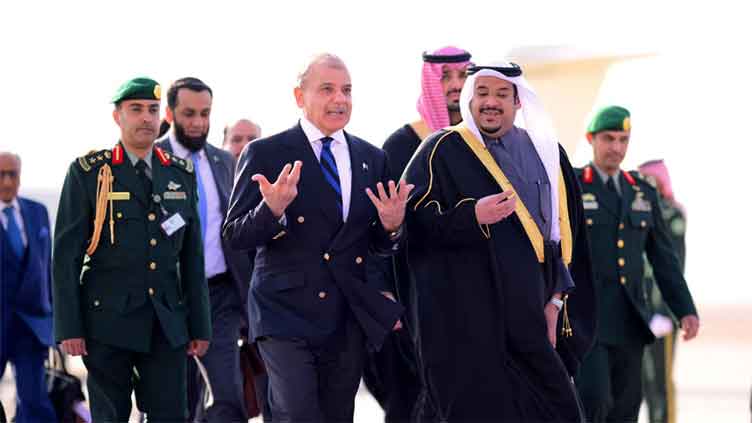 PM Shehbaz urges global action to tackle water scarcity at Riyadh summit