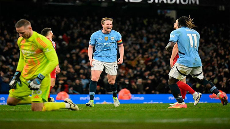 De Bruyne masterclass helps Man City end seven-game winless streak