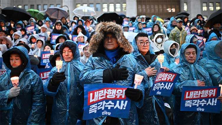 Dunya News South Korean ruling party demands Yoon step down