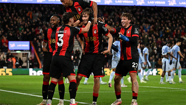 Spurs rocked as teenager Huijsen seals Bournemouth's shock win