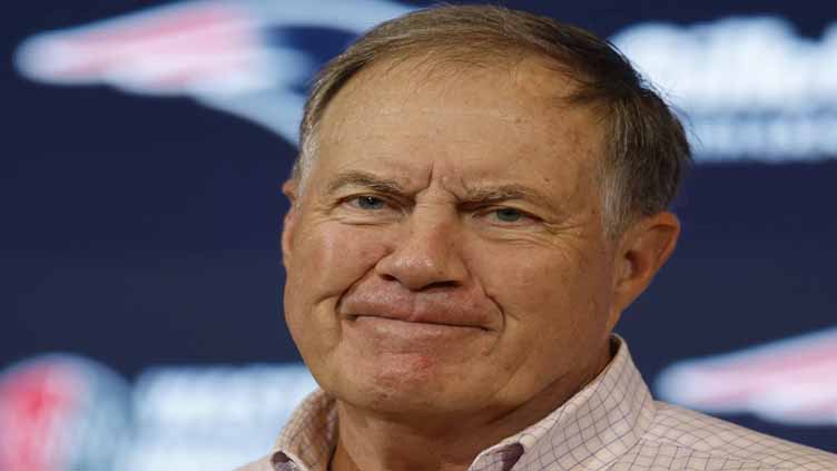 North Carolina interviews Bill Belichick for head coaching job, AP sources say