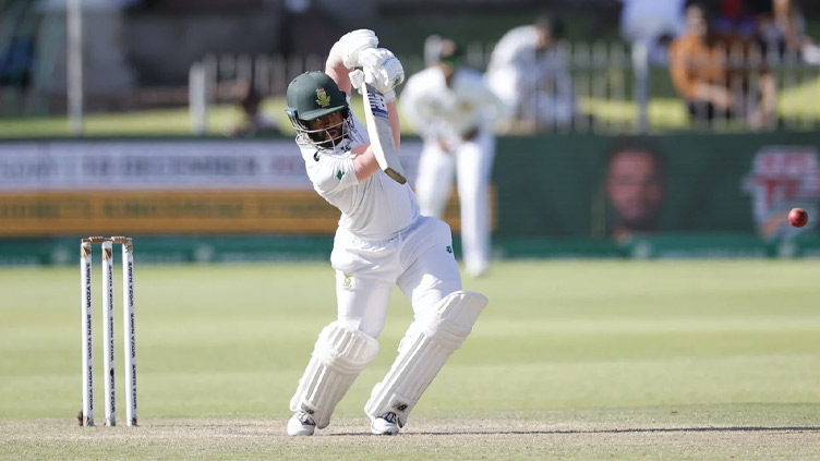 South Africa build 221-run lead in crucial second test against Sri Lanka