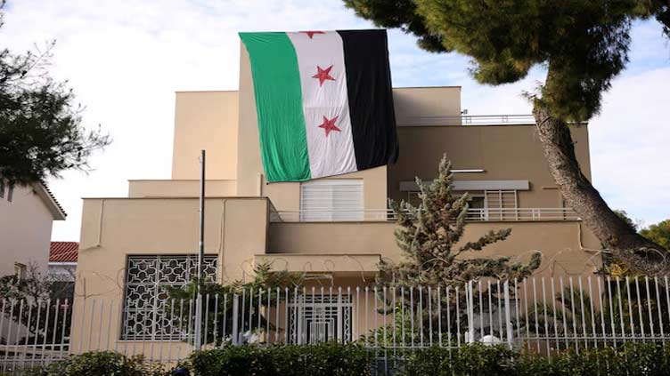 Syrian rebel supporters enter embassy in Athens, police intervene