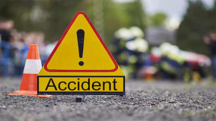 Three die in vehicular collision in Shikarpur