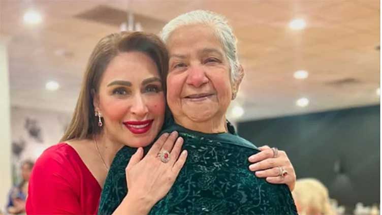 Tribute to mom: Reema expresses everlasting bond with mother