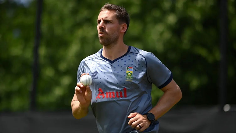 Fractured toe puts Anrich Nortje out of T20Is against Pakistan