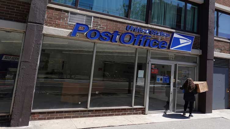 Trump considers privatizing U.S. Postal Service