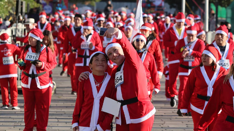 Santa run 2024 brings holiday magic to Mexico City