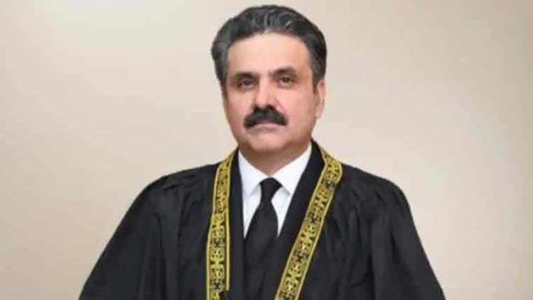 People should not clap for judges: CJP 