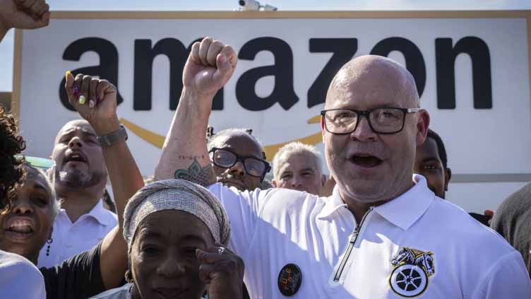 Teamsters say Amazon workers will strike at multiple facilities as union seeks labor contract