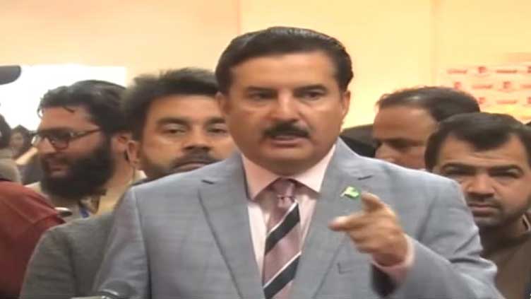 Governor Kundi demands KP government's resignation over poor law, order 