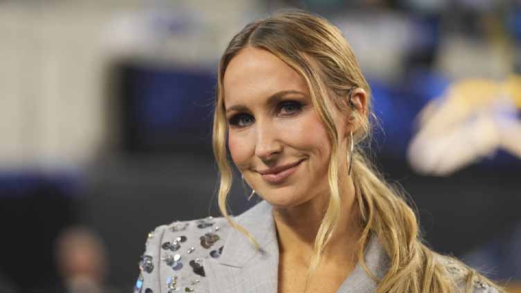 Nikki Glaser uses Prime Video's NFL postgame show appearances to help prepare for Golden Globes