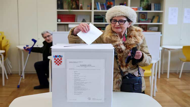 Croats vote to elect new president