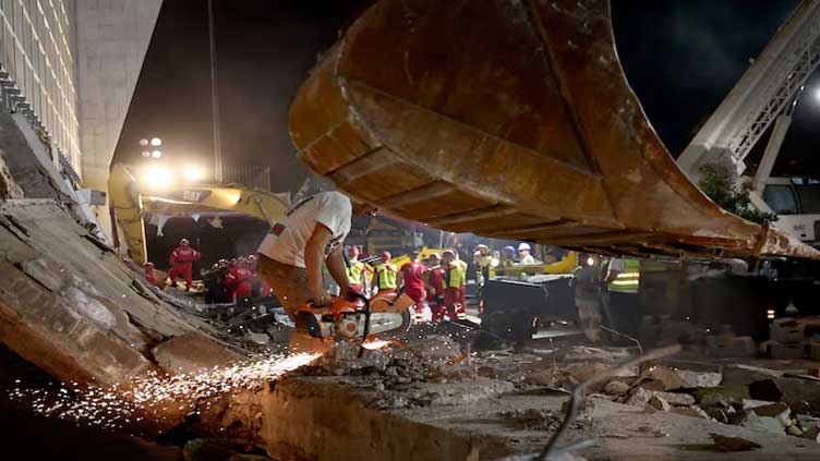 Serbia indicts 13 for railway station awning collapse