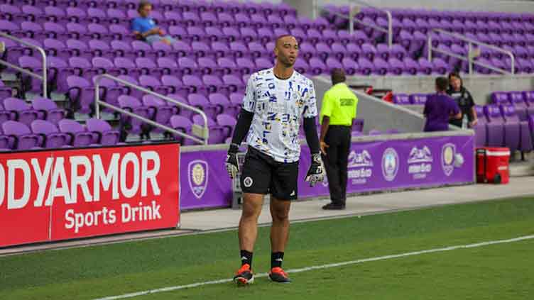 Quakes acquire GK Earl Edwards Jr. from Revolution