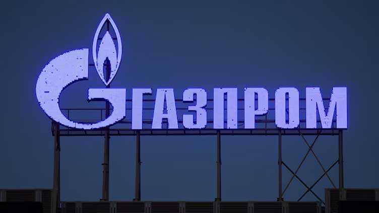 Russia reduces gas flow to Europe via Ukraine on last day of expiring deal