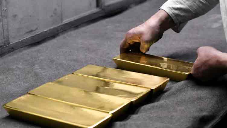 Gold set for brightest year since 2010 on rate cuts, safe-haven demand