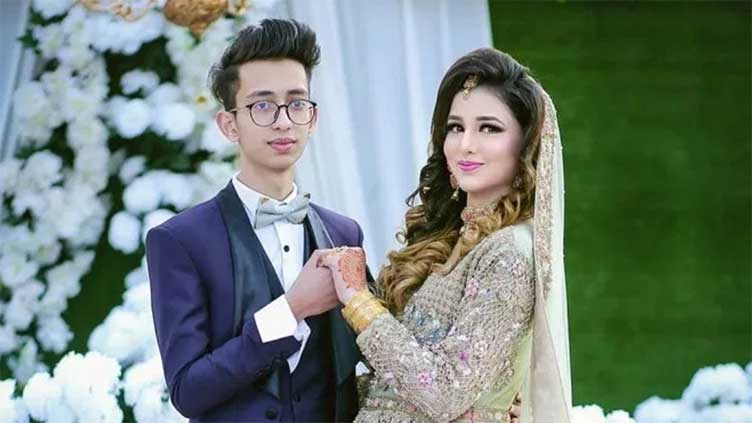 Famous family vloggers Asad, Nimra decide to give up vlogging