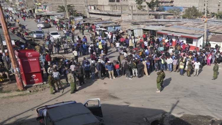  Massive fire set off by gas explosion in Kenya's capital kills at least 3 people and injures over 270