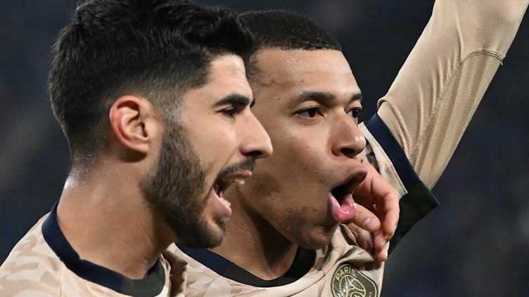 Mbappe gifted goal as Paris Saint-Germain beat Strasbourg