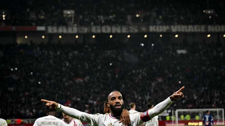 Lacazette lifts struggling Lyon past limping Marseille