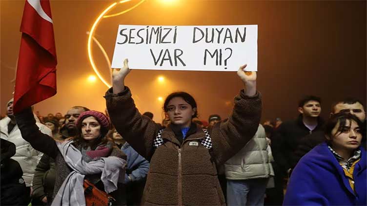 Anger at Turkish government spills over at earthquake anniversary vigil