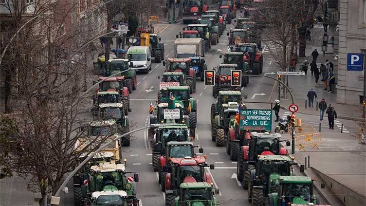 Spanish farmers blockade roads, joining EU peers' protests