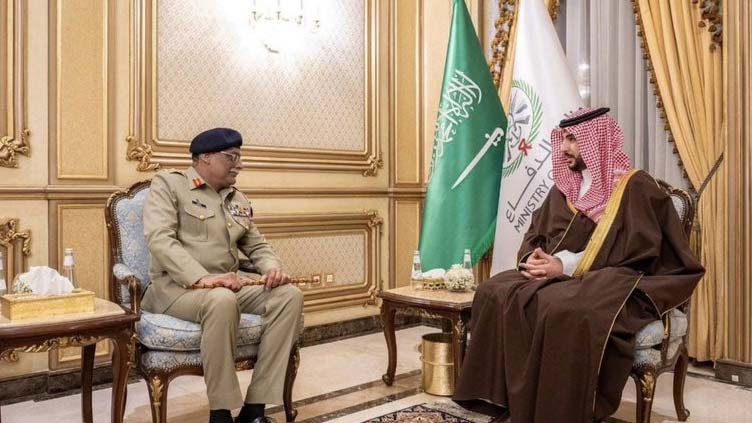 CJCSC Gen Sahir meets top Saudi official on sidelines of World Defence Show