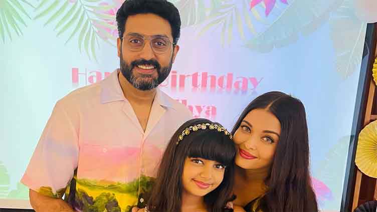 Aishwarya shares pic with Abhishek to put end to divorce rumours 