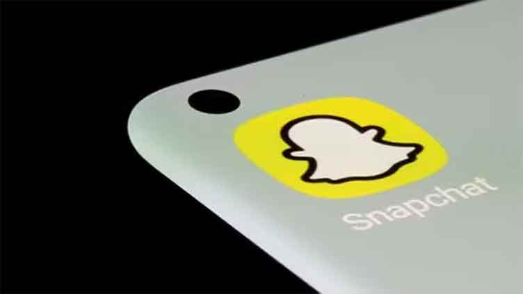 Snap tumbles as ad sales lag larger rivals