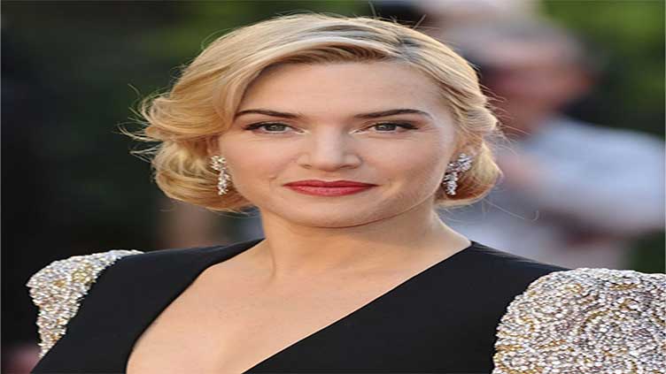 'Titanic's success: Winslet found fame to be distressing