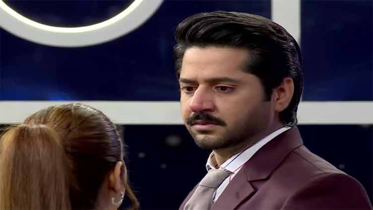 Fans amazed to see Imran Ashraf, Anoushay recreating 'Raqs e Bismil' scene