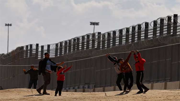 Egypt setting up area at Gaza border which could be used to shelter Palestinians, sources say