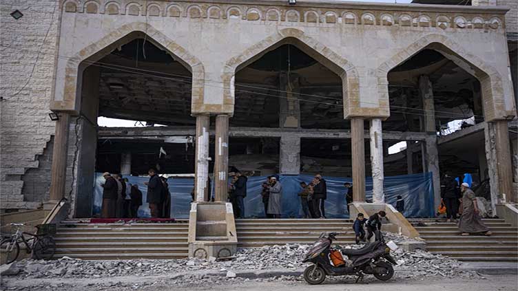 Four patients die as oxygen runs out in Gaza hospital seized by Israeli forces, health officials say