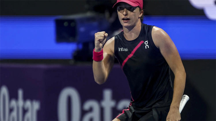 Swiatek gets walkover into Qatar Open final clash with Rybakina