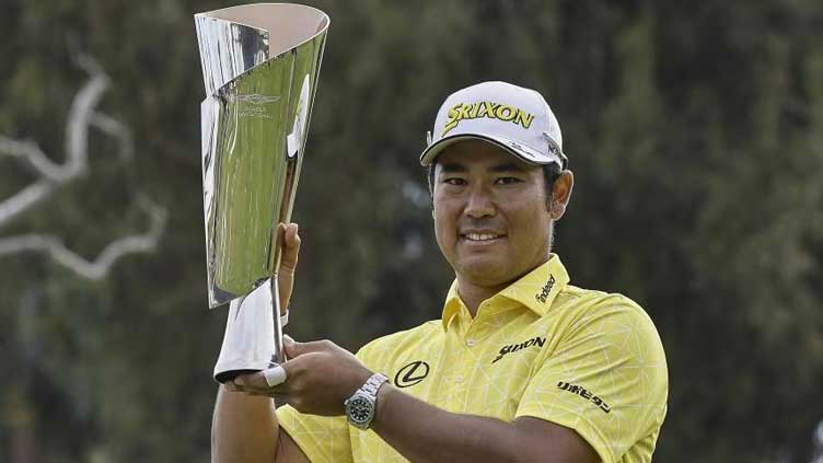 Matsuyama surges to Riviera victory with sizzling 62
