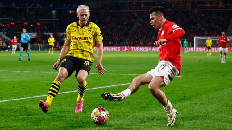 De Jong penalty earns PSV draw with Dortmund in Champions League last-16