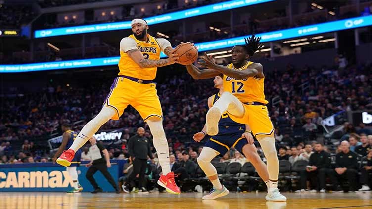 Lakers face Spurs, look to rebound from misstep