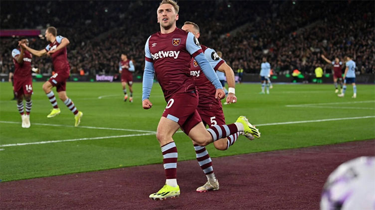 Bowen hits treble as West Ham sink Brentford to end barren run