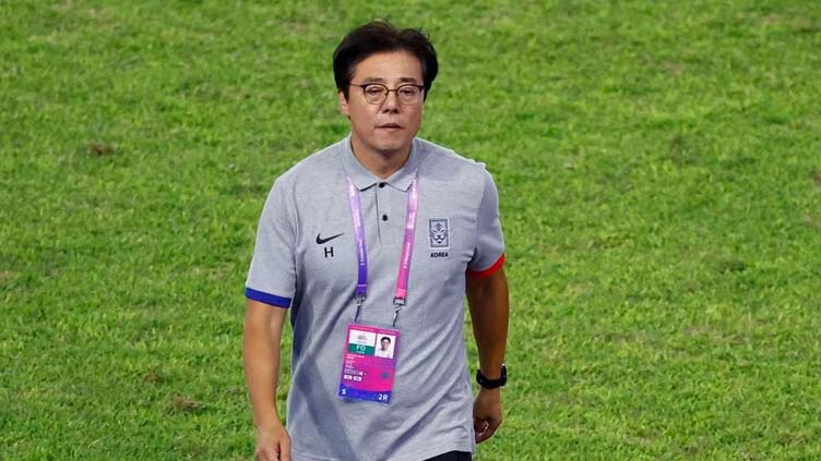 South Korea picks Hwang Sun-hong as interim coach to replace Klinsmann