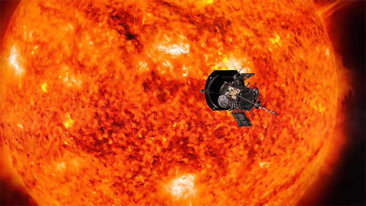 Nasa's Parker mission poised for solar 'landing' in 2024