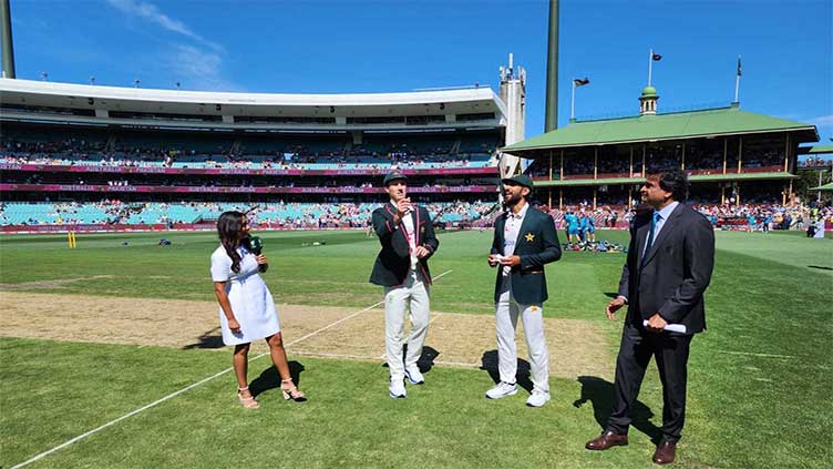 Pakistan win toss, decide to bat first against Australia