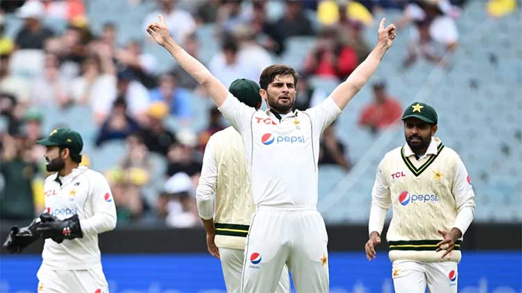 Wasim and Waqar slam Afridi's omission from Sydney Test