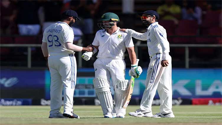 South Africa captain Elgar has no regrets after crazy day v India