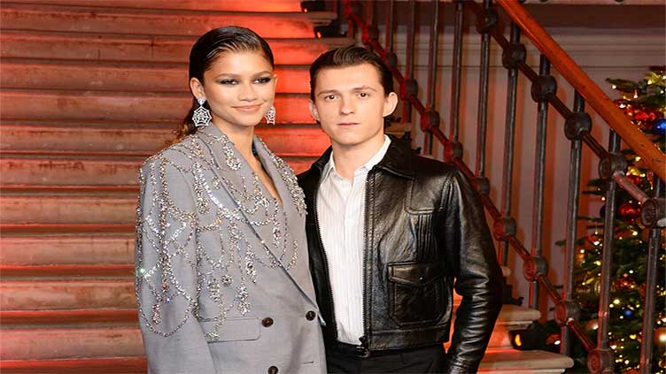 Zendaya unfollows everyone on Instagram, Including Tom Holland