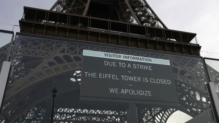 Strikes shut doors at world-renowned French monuments