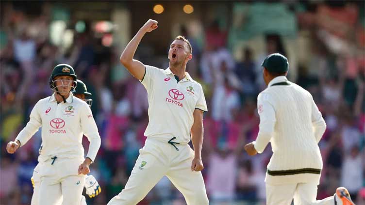 Hazlewood dashes Pakistan's hopes with 4 for 9