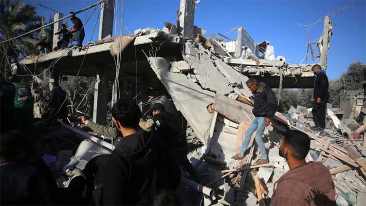Israel strikes southern Gaza as Blinken heads to Egypt for talks