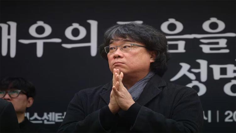 'Parasite' director Bong, South Korean artists urge probe into handling of actor case