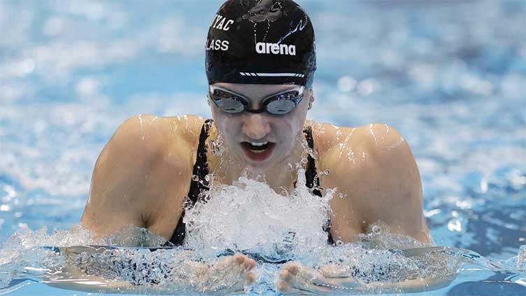 Douglass wins 200m breaststroke in American record at Knoxville Pro Swim